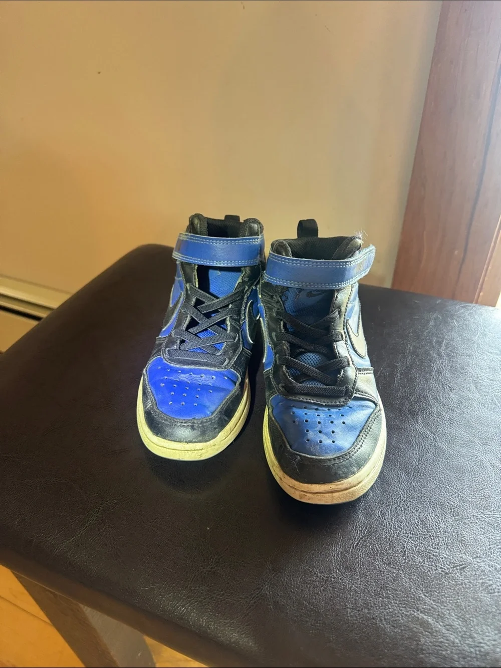 Nike Kids Mid-Top Sneakers in Blue and Black